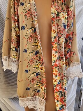Beige Floral Lace-Trim Swim Coverup Kimono
